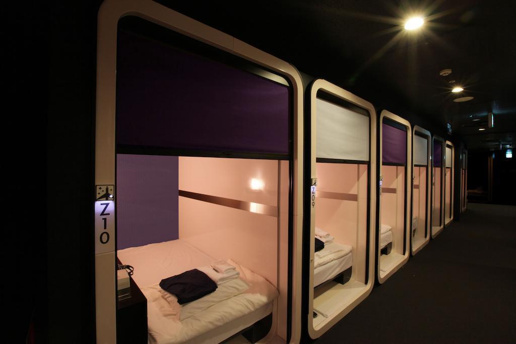 פוקואוקה First Cabin Hakata חדר תמונה